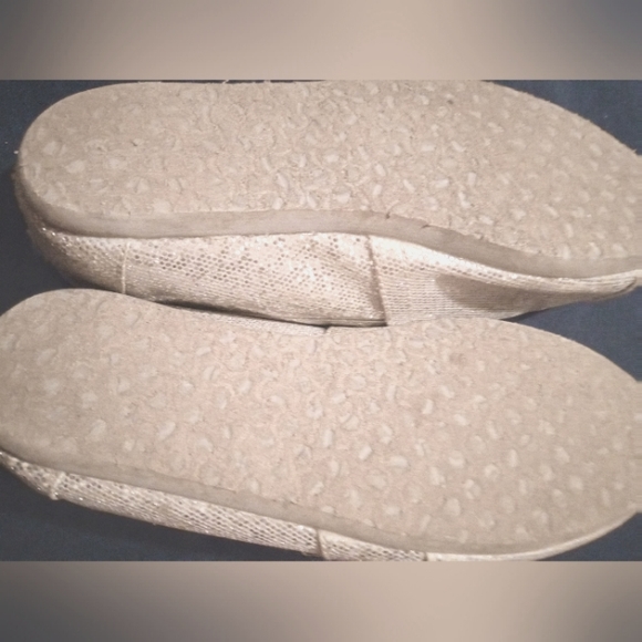 Toms silver sparkle women's size W 7 slip in flats - Picture 7 of 7